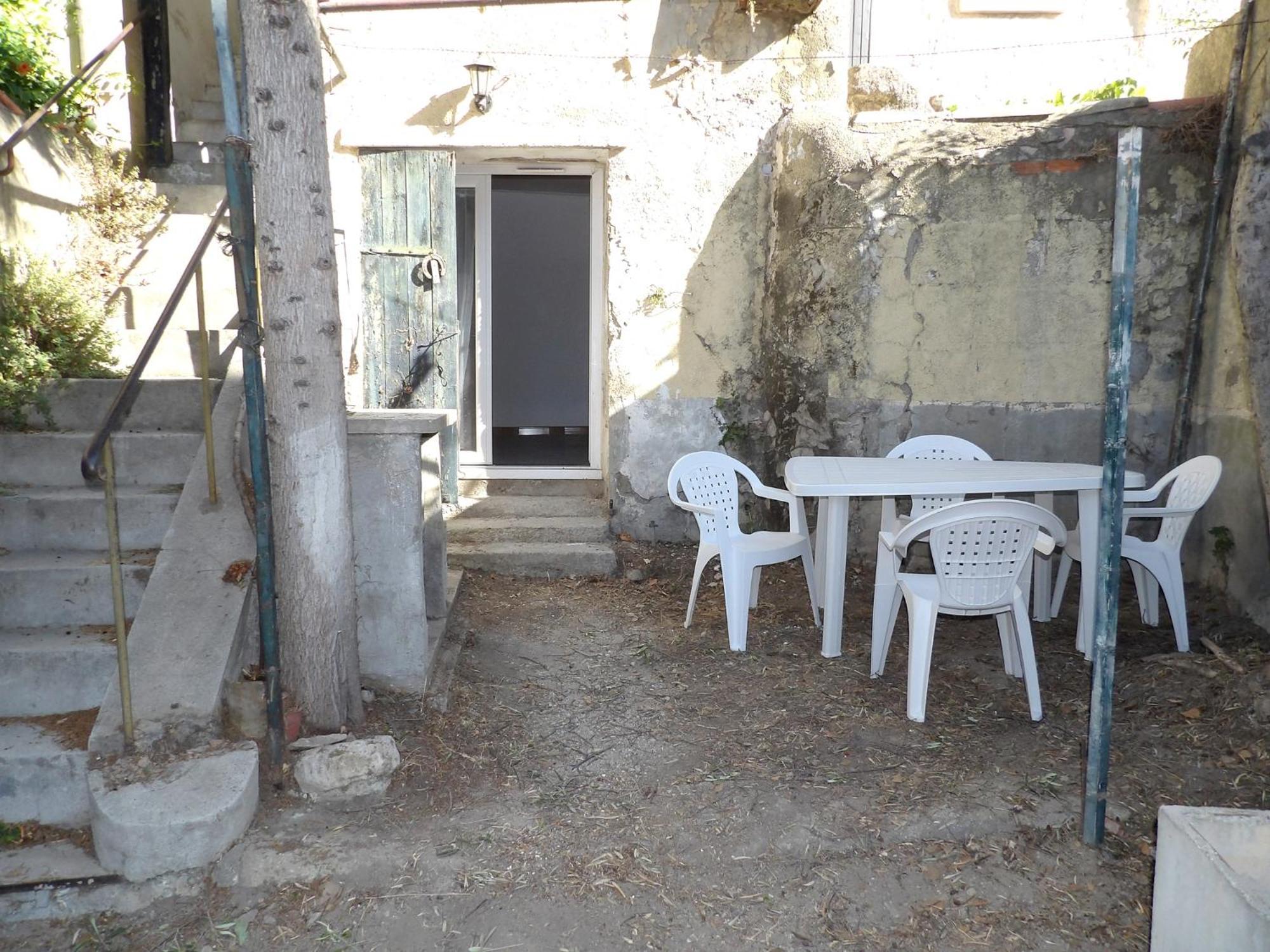 Studio Chez Steph Eyguières 外观 照片